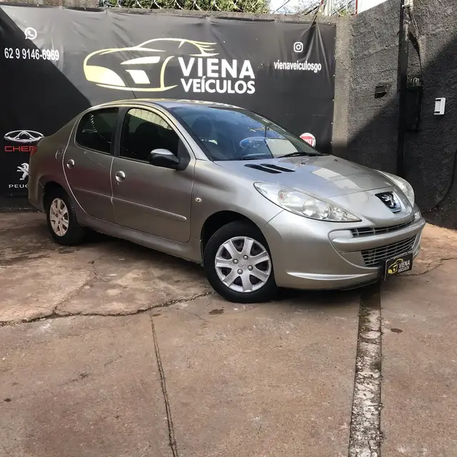 Carro Peugeot 207 Sedan 2013 207 Passion XR 1.4 8V (flex)