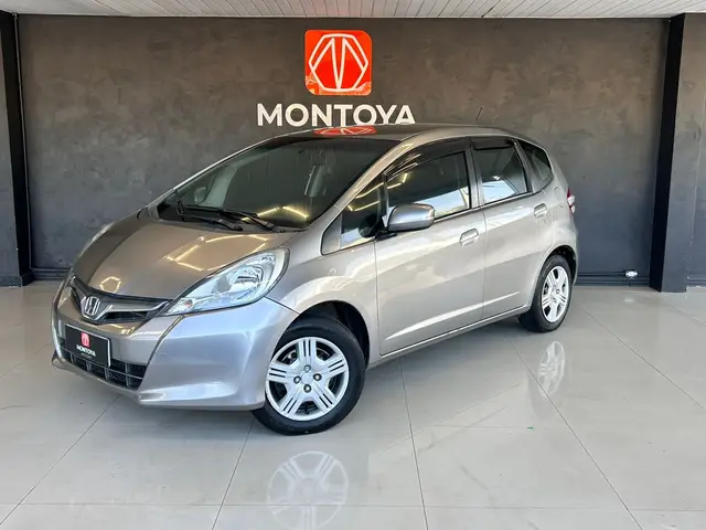 Carro Honda Fit 2013 DX 1.4 (Flex)