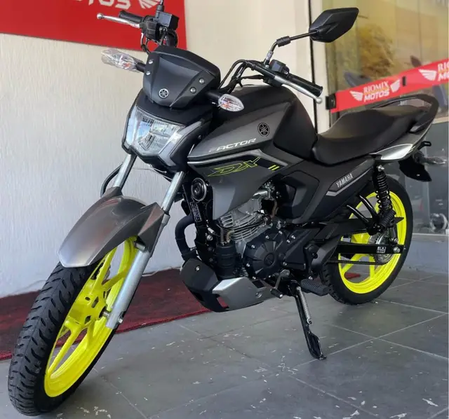 Moto Yamaha YBR 150 Factor 2025 DX