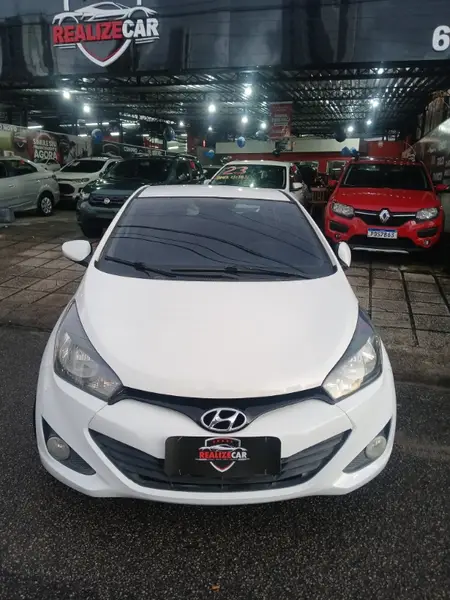Carro Hyundai HB20S 2014 1.0 Comfort Plus (Flex)