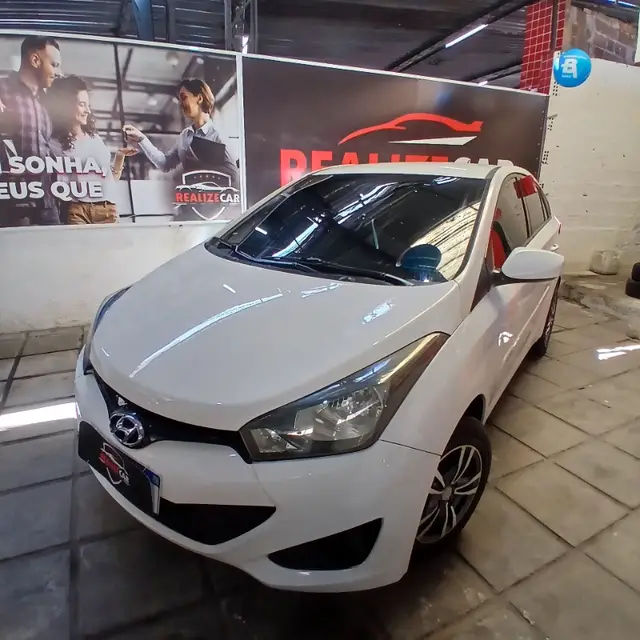Carro Hyundai HB20S 2014 1.6 Comfort Plus (Flex)