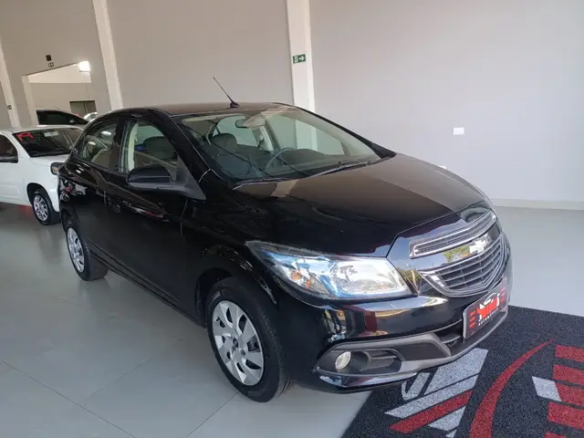 Carro Chevrolet Onix 2015 1.4 LT SPE/4
