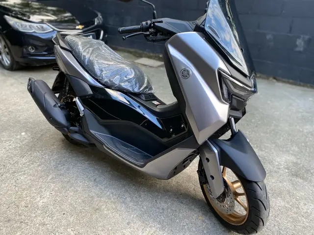 Moto Yamaha NMax 2025 Connected 160 ABS