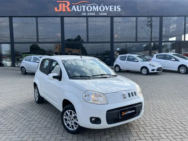 Carro Fiat Uno 2012 Vivace 1.0 8V (Flex) 2p
