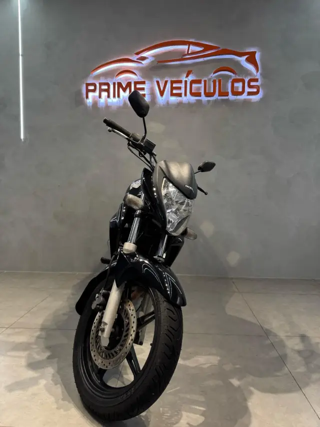 Moto Honda CB 300R 2014 Repsol