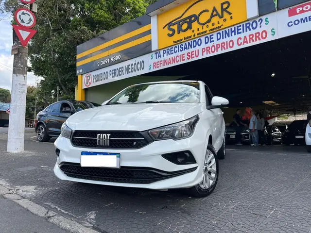 Carro Fiat Cronos 2022 Drive 1.3