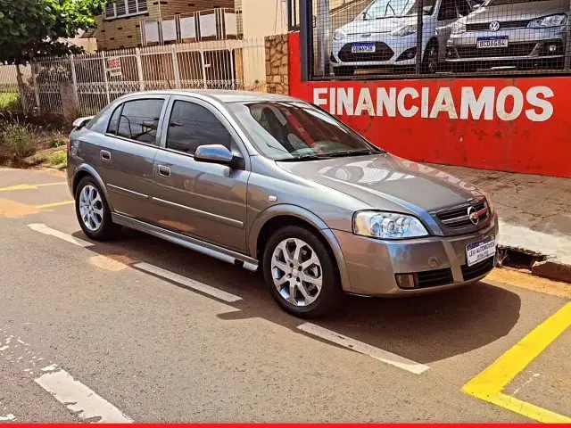 Carro Chevrolet Astra Hatch 2011 Advantage 2.0 (Flex)