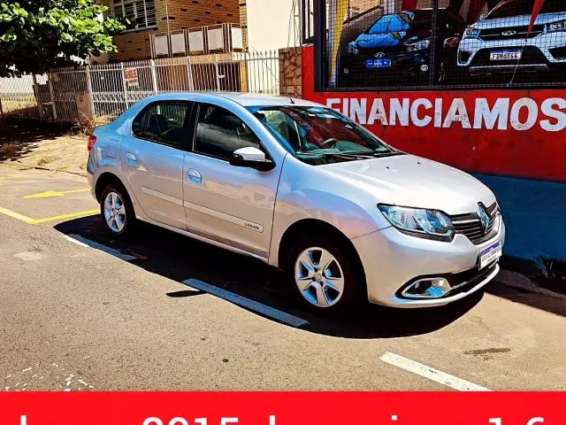 Carro Renault Logan 2015 Dynamique 1.6 8V