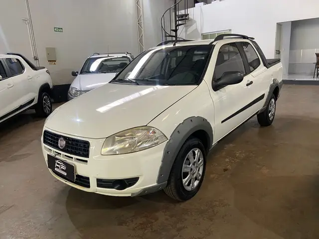 Carro Fiat Strada 2013 Working 1.4 (Flex) (Cabine Dupla)