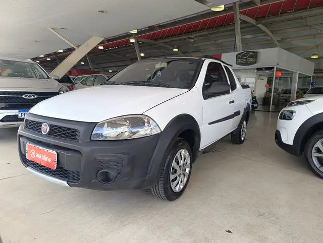Carro Fiat Strada 2016 Working 1.4 (Flex) (Cabine Dupla)