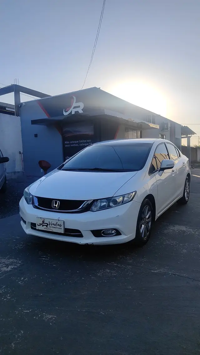 Carro Honda Civic 2014 New  LXR 2.0 i-VTEC (Aut) (Flex)