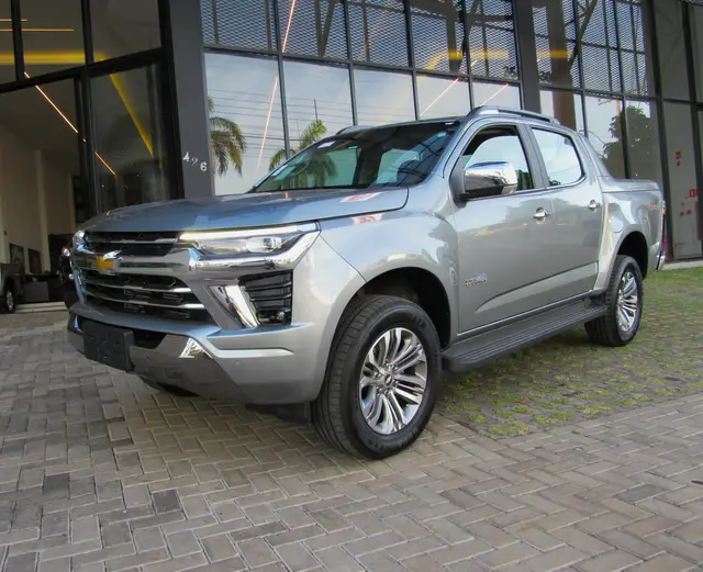 Carro Chevrolet S10 Cabine Dupla 2025 High Country 2.8 Turbodiesel (Aut.)