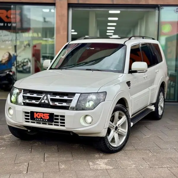 Carro Mitsubishi Pajero Full 2014 3.2 DI-D 5D HPE 4WD