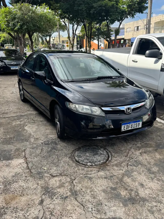 Carro Honda Civic 2008 Sedan LXS 1.8