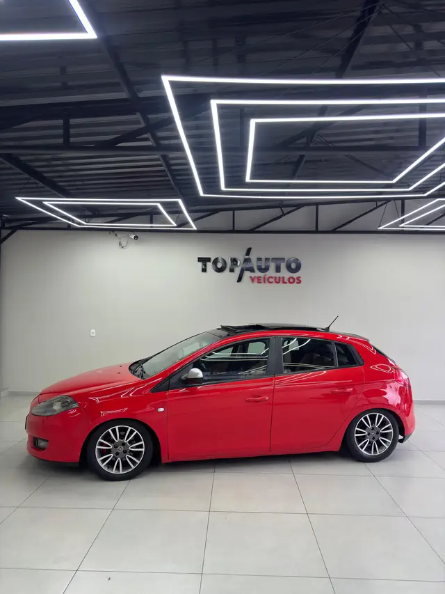 Carro Fiat Bravo 2013 Sporting 1.8 16V Dualogic (Flex)