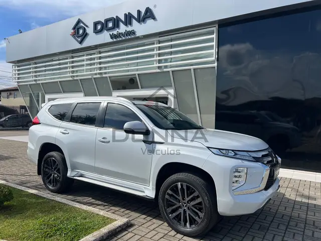 Carro Mitsubishi Pajero Sport 2024 Legend 2.4