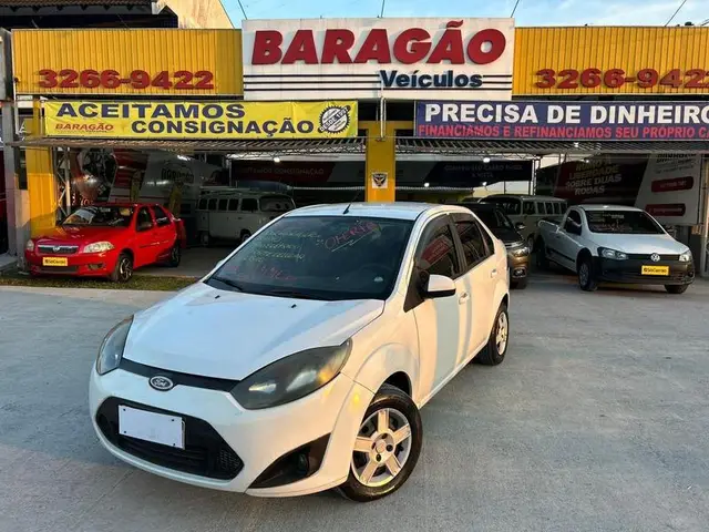 Carro Ford Fiesta Sedan 2014 SE Plus 1.6 RoCam (Flex)