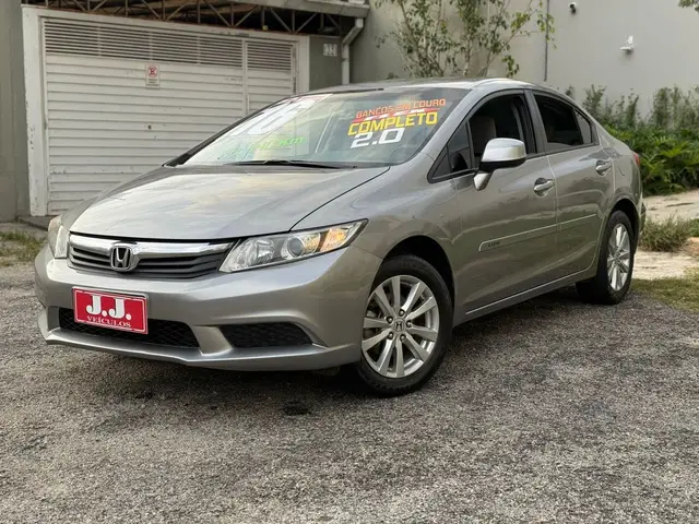 Carro Honda Civic 2016 LXS 1.8 i-VTEC (Flex)