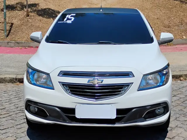 Carro Chevrolet Onix 2015 1.4 LTZ SPE/4