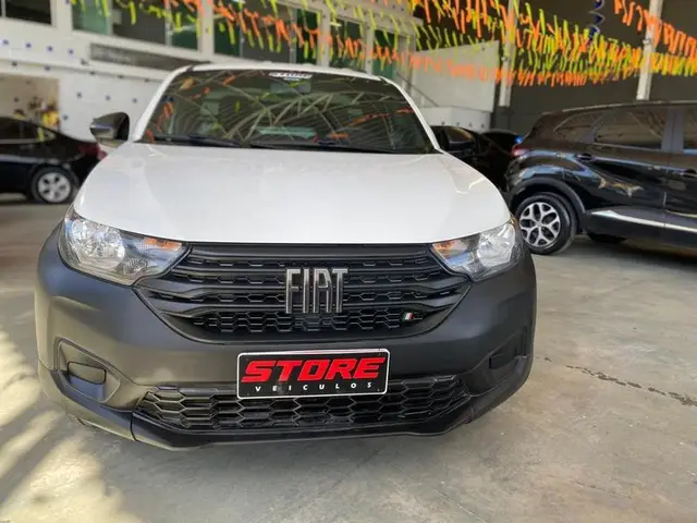 Carro Fiat Strada 2023 Endurance 1.4 Cabine Plus (Flex)