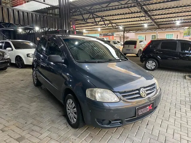 Carro Volkswagen Fox 2006 1.0 8V (Flex)