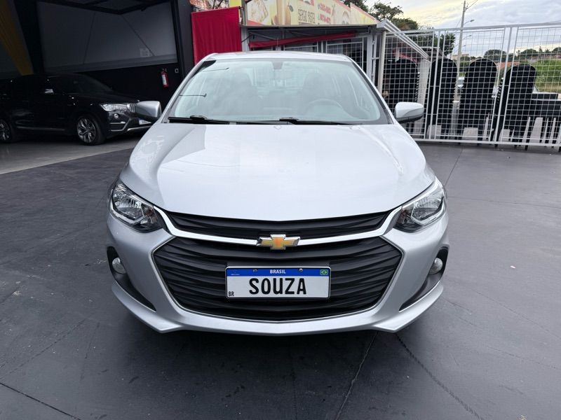 Chevrolet Onix Plus