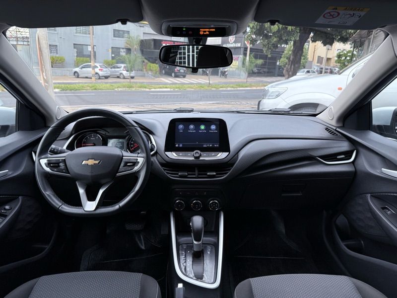 Chevrolet Onix Plus