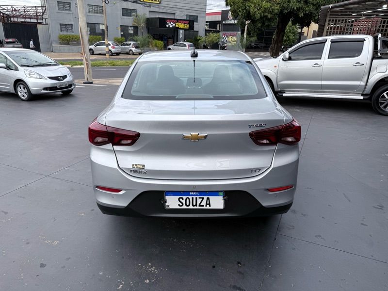 Chevrolet Onix Plus