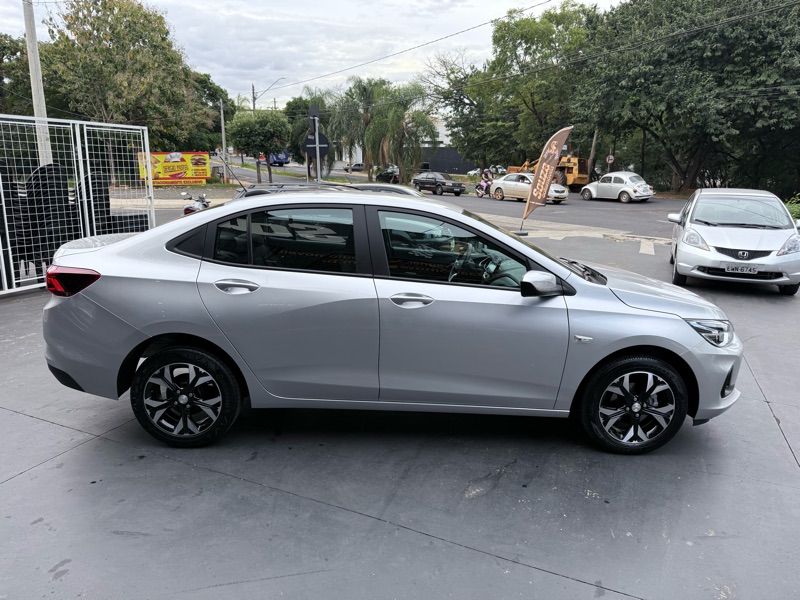 Chevrolet Onix Plus