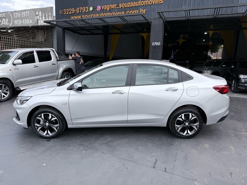 Chevrolet Onix Plus