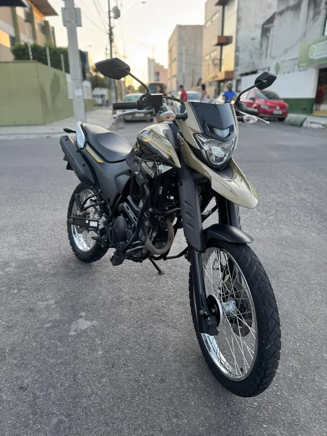 Carro Yamaha XTZ 250 Lander 2023 ABS