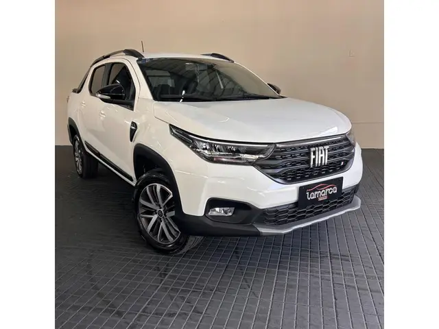 Carro Fiat Strada 2025 Volcano 1.3 Flex 8V CD Aut.