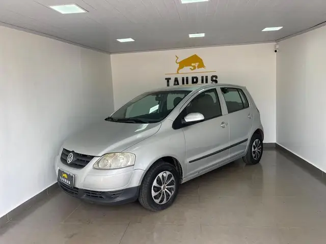 Carro Volkswagen Fox 2009 1.0 8V (Flex)