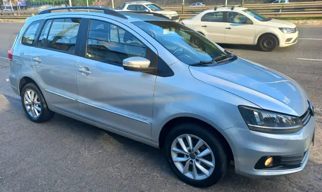 Carro Volkswagen SpaceFox 2015 1.6 VHT Comfortline (Flex)