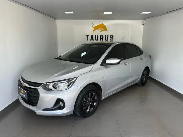 Carro Chevrolet Onix Plus 2020 1.0 LT (Flex)