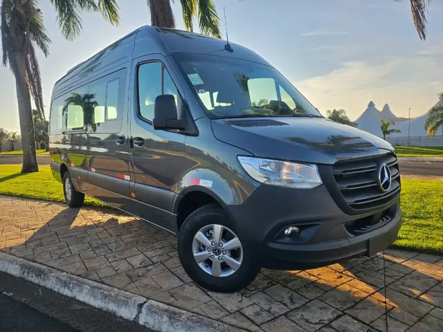Carro Mercedes-Benz Sprinter 2025  517 F.Vidr. E.L.P.T.A. Die (E6)