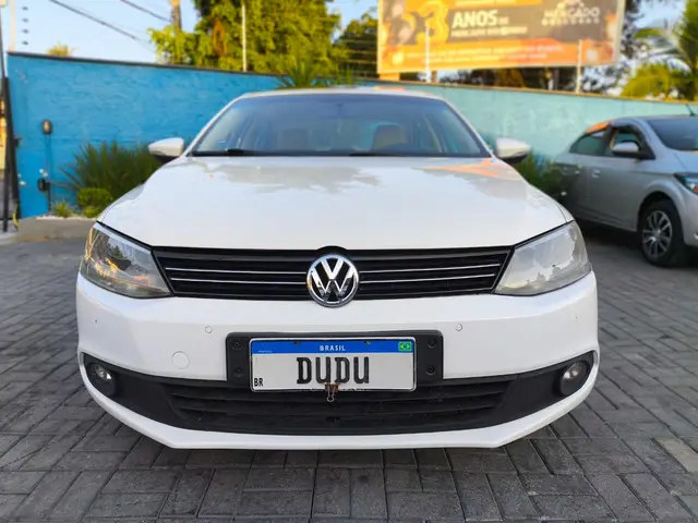 Carro Volkswagen Jetta 2014 2.0 Comfortline Tiptronic (Flex)