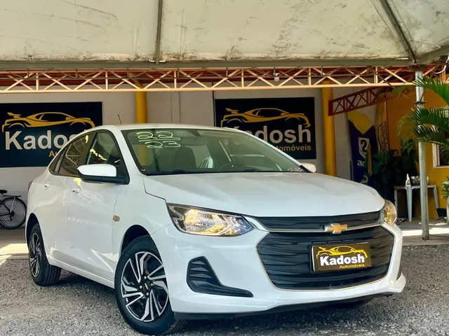 Carro Chevrolet Onix Plus 2023 LT 1.0