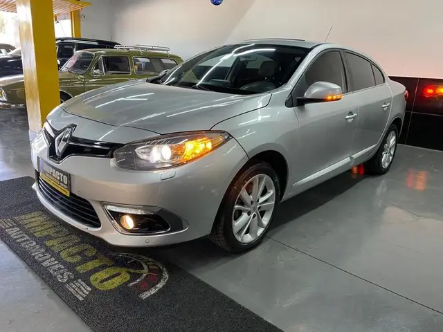 Carro Renault Fluence 2016 2.0 16V Privilege X-Tronic (Flex)