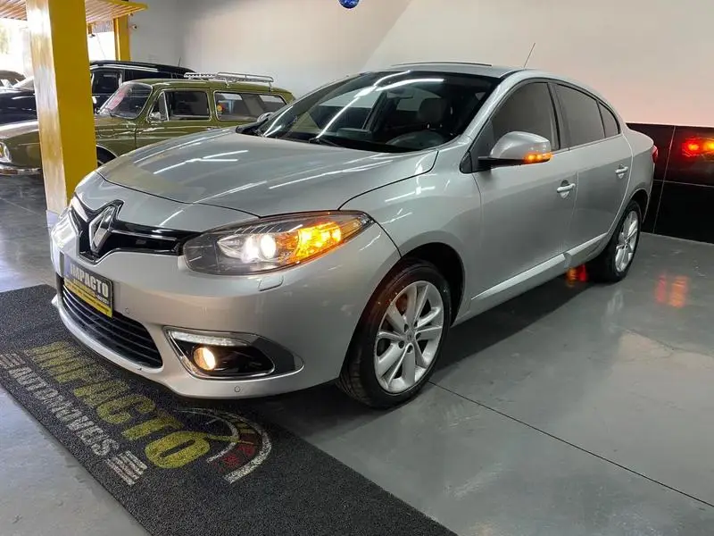 Renault Fluence 2.0 16V Privilege X-Tronic (Flex)