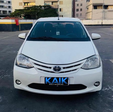 Etios Sedan X 1.5 (Flex)