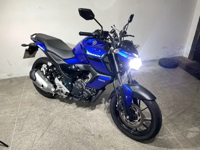 Carro Yamaha Fazer FZ15 2024 ABS