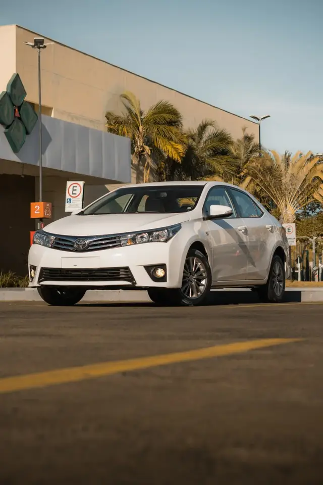 Carro Toyota Corolla 2016 2.0 XEi Multi-Drive S (Flex)