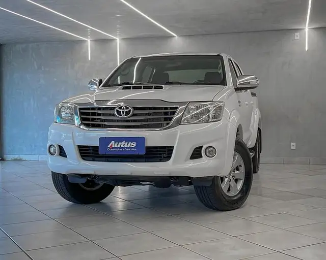 Carro Toyota Hilux SW4 2015 SRV 4x4 3.0 Turbo  (aut)