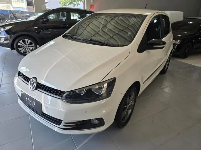 Carro Volkswagen Fox 2017 1.6 MSI Run (Flex)
