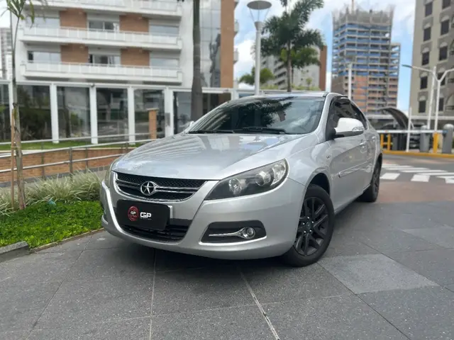 Carro JAC J5 2014 1.5 16V VVT