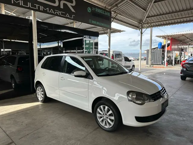 Carro Volkswagen Polo 2014 Hatch 1.6 VHT Total Flex