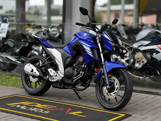 Moto Yamaha Fazer FZ25 2023 Flex