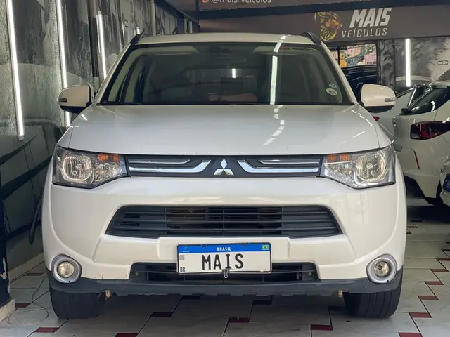 Carro Mitsubishi Outlander 2015 2.0 16V CVT