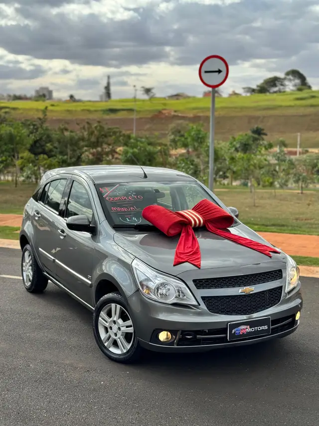 Carro Chevrolet Agile 2011 LTZ 1.4 8V (Flex)